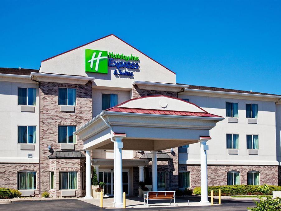 Holiday Inn Express & Suites Clinton By Ihg Экстерьер фото