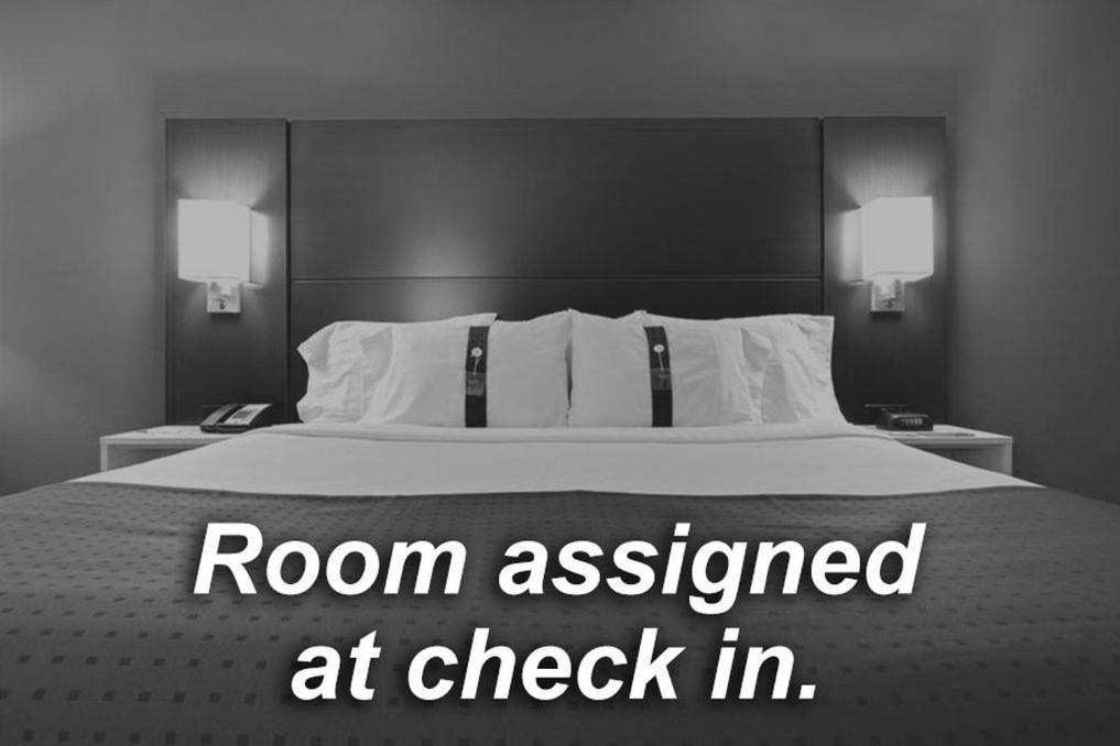 Holiday Inn Express & Suites Clinton By Ihg Экстерьер фото